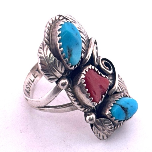 Unique 925 Sterling Navajo turquoise and coral Size 7 Ring 8.3g